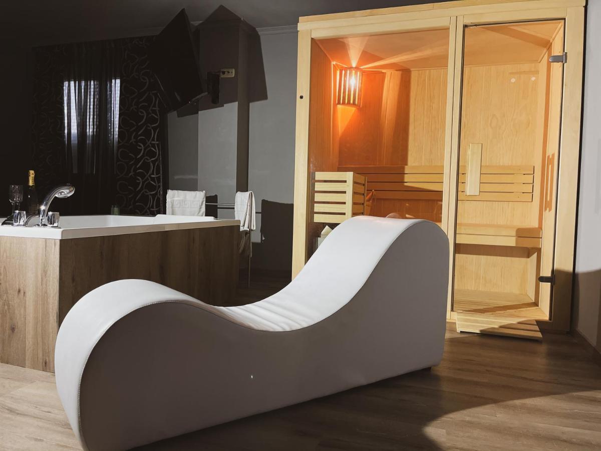La Siesta Motel Villamarciel Dış mekan fotoğraf