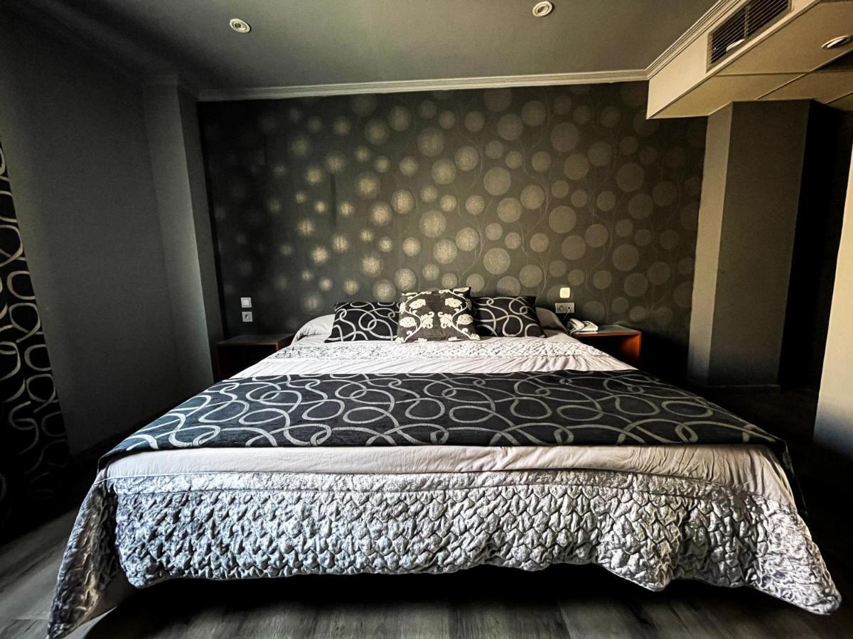La Siesta Motel Villamarciel Dış mekan fotoğraf