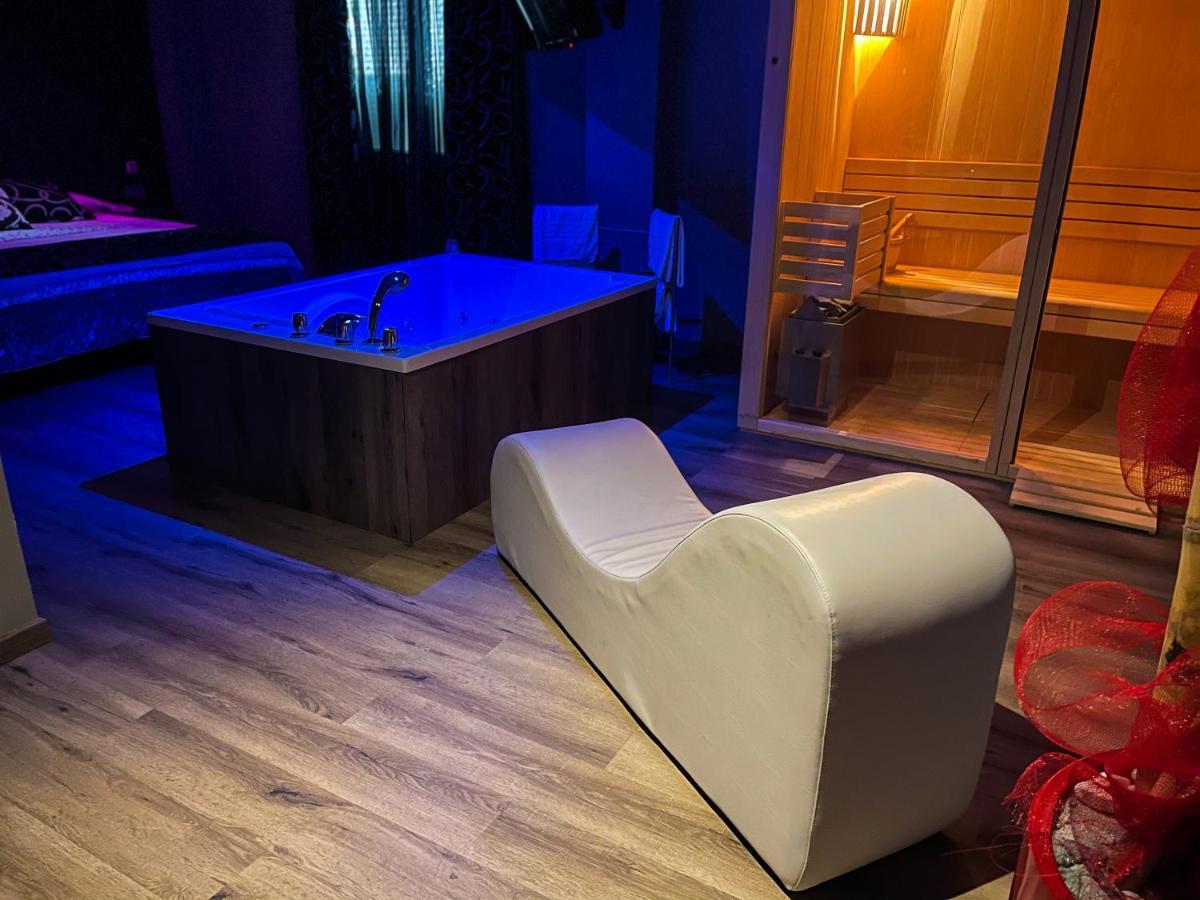 La Siesta Motel Villamarciel Dış mekan fotoğraf