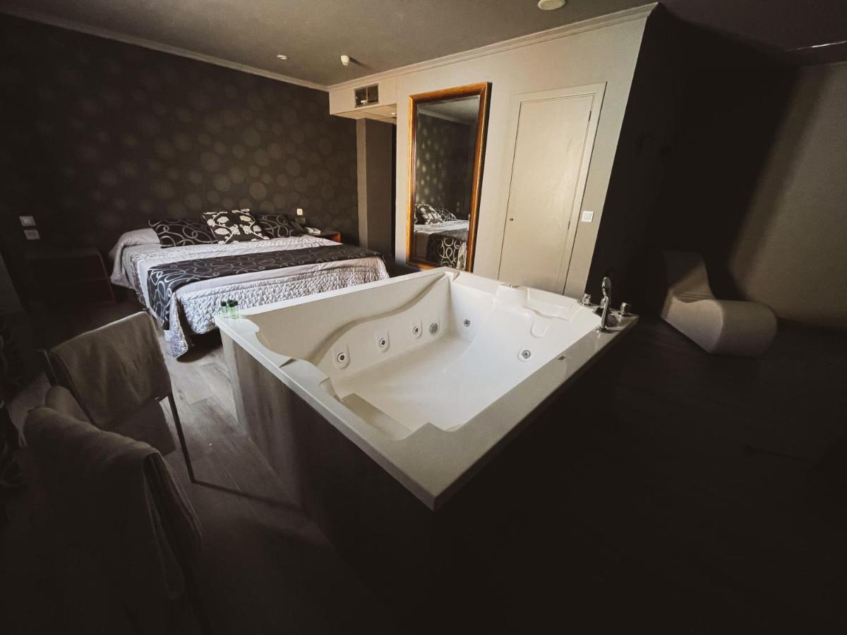 La Siesta Motel Villamarciel Dış mekan fotoğraf