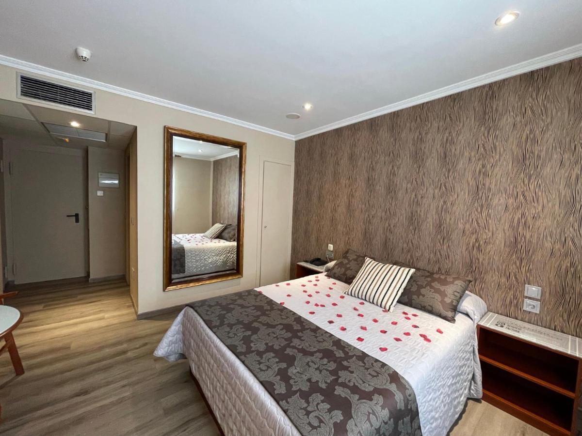 La Siesta Motel Villamarciel Dış mekan fotoğraf