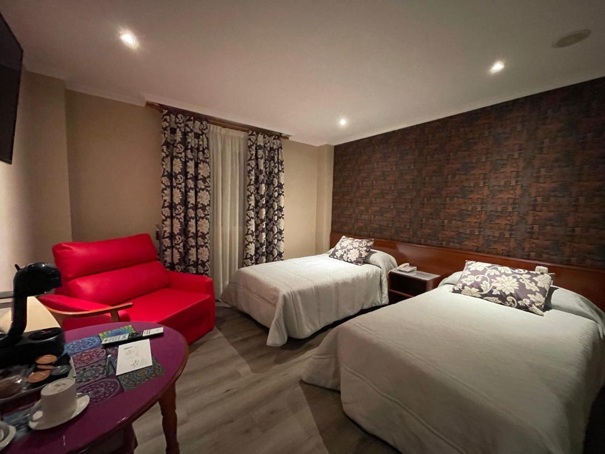 La Siesta Motel Villamarciel Dış mekan fotoğraf