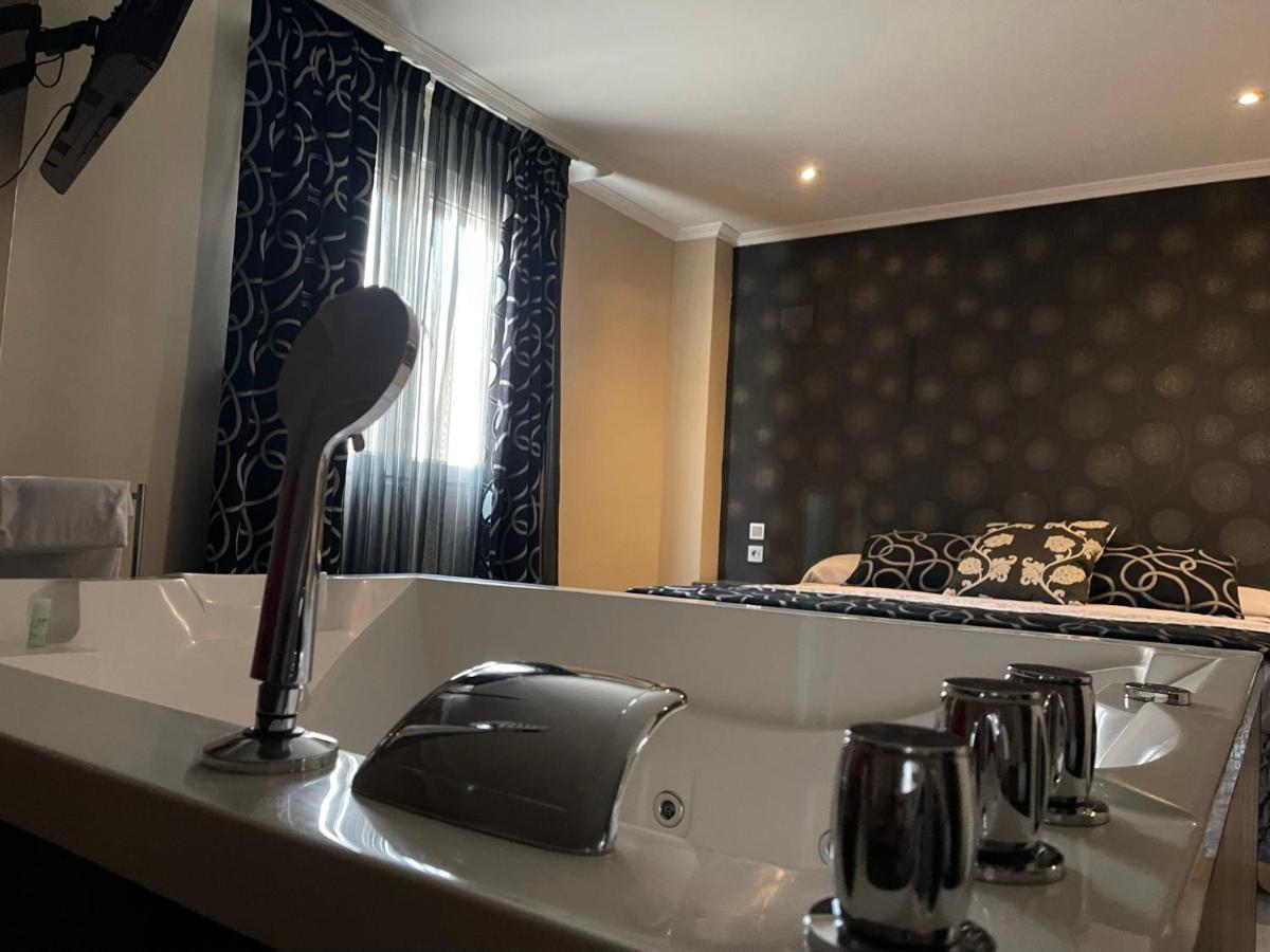 La Siesta Motel Villamarciel Dış mekan fotoğraf