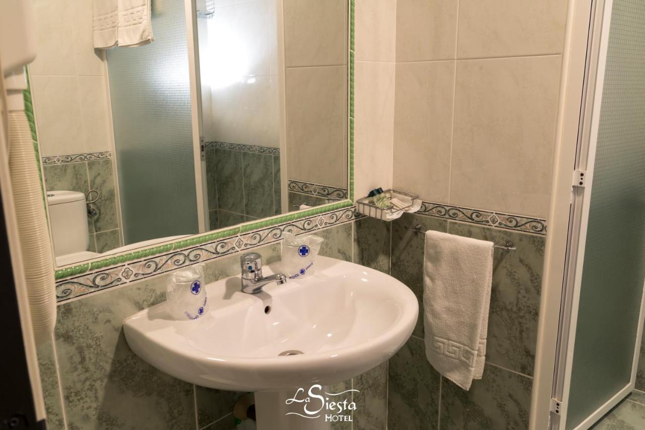 La Siesta Motel Villamarciel Dış mekan fotoğraf
